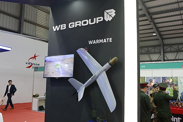 Một mẫu UAV quân sự lưỡng dụng cỡ nhỏ của Tập đoàn WB Group mang tới Triển lãm Quốc phòng quốc tế Việt Nam 2022.