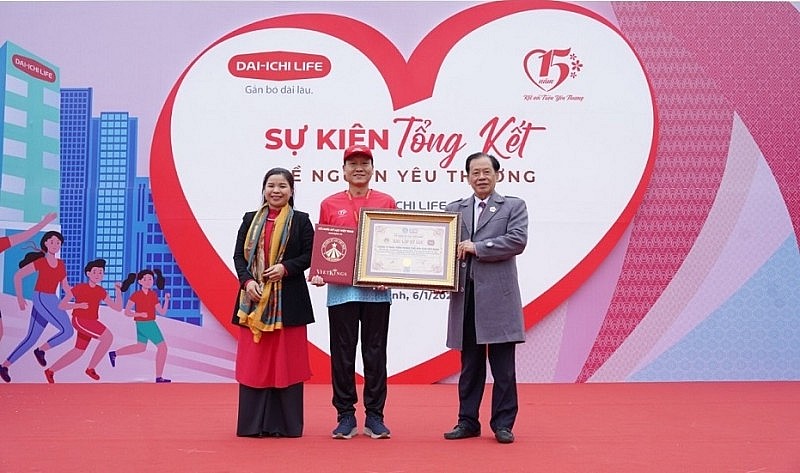 Dai-ichi Life Việt Nam đạt Kỷ lục Việt Nam tại Sự kiện “Dai-ichi Life - Cung Đường Yêu Thương 2022”