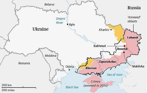 Chấm đỏ là Bakhmut, khu vực màu đỏ là khu vực Nga chiếm đóng, khu vực màu vàng là khu vực Ukraine chiếm lại.