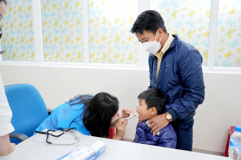 1.500 người dân tỉnh Quảng Ngãi được các bác sĩ Hàn Quốc chăm sóc y tế miễn phí