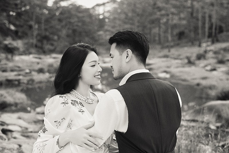 Linh Rin và Phillip Nguyễn thông báo kết hôn năm 2023