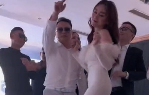 Lộ clip Shark Bình và Phương Oanh thân mật nhảy cùng nhau trong buổi tiệc cuối năm
