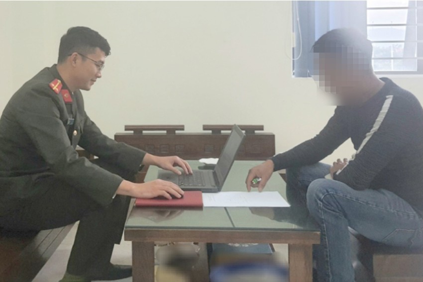 Hà Tĩnh: Nam thanh niên 2 lần bị phạt vì đốt pháo và xúc phạm công an