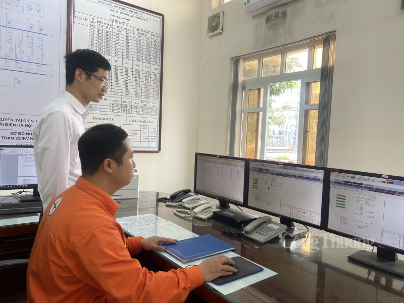 Truyền tải điện Hà Nội đảm bảo cung cấp điện an toàn trong dịp Tết Nguyên đán 2023