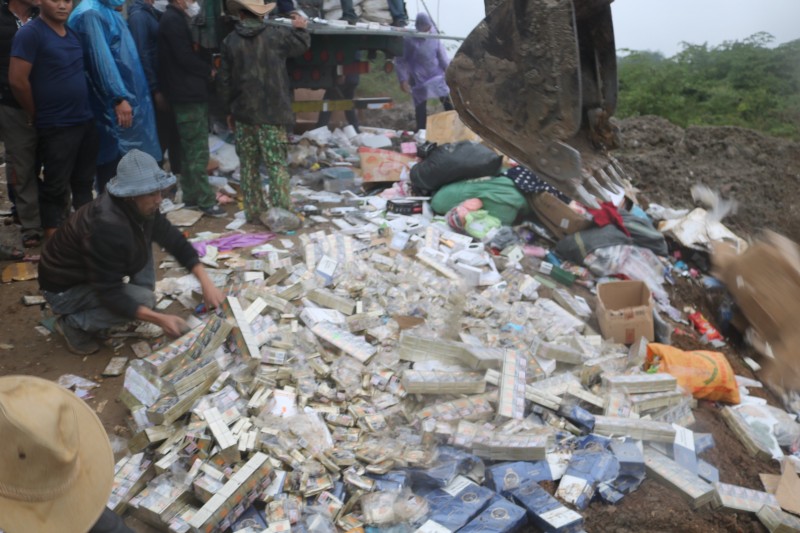 Cục Quản lý thị trường Quảng Bình: Tiêu huỷ lượng lớn tang vật vi phạm