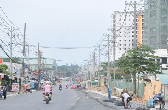 Ngành điện TP. Hồ Chí Minh: Hoàn thành cơ bản di dời lưới điện trên đường Lê Văn Chí