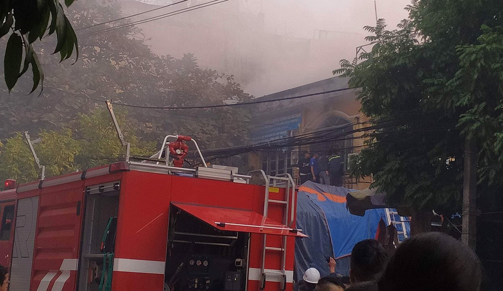 Bắc Giang: Cháy ki ốt kinh doanh quần áo vào chiều 30 Tết
