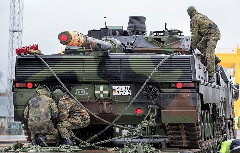 Đức đối mặt với phản ứng dữ dội vì từ chối cung cấp xe tăng cho Ukraine