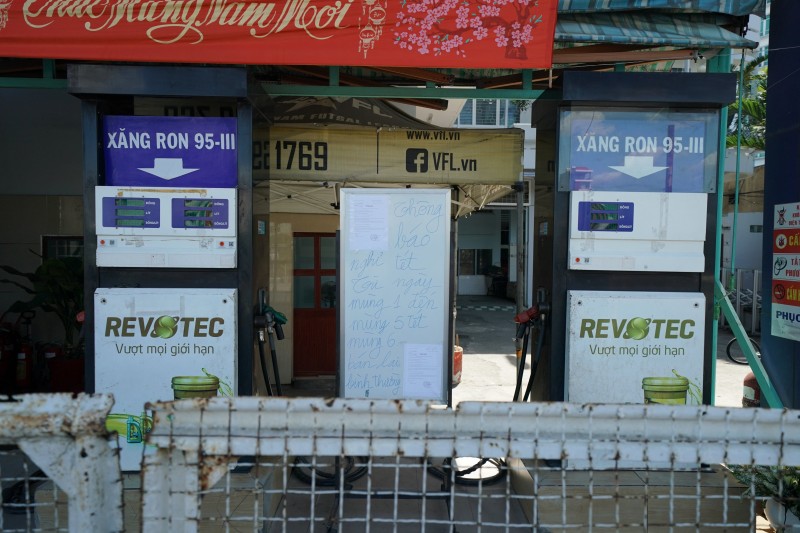 Quản lý thị trường TP. Hồ Chí Minh thông tin về việc một số cửa hàng xăng dầu “nghỉ Tết”
