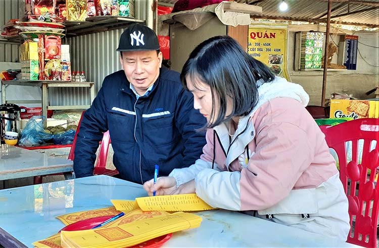 Phú Thọ: Nghiêm cấm chèo kéo khách, nâng giá bán hàng trong Khu di tích lịch sử Đền Hùng