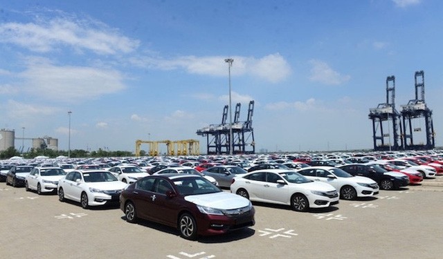 Đầu năm 2023, hàng nghìn xe ô tô nguyên chiếc nhập khẩu về Việt Nam