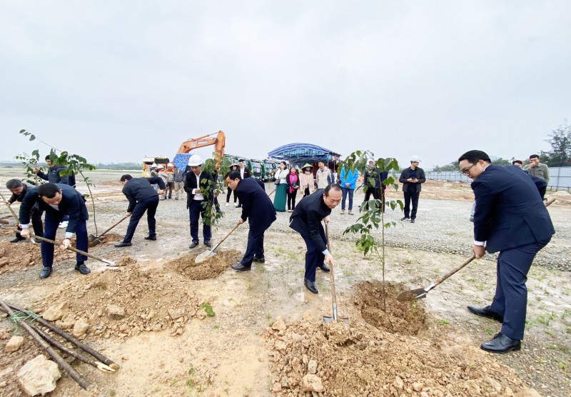 Thừa Thiên Huế: Khai xuân dự án tại KCN Phú Bài