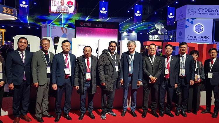 Việt Nam tham dự Hội nghị triển lãm Cybertech toàn cầu và Lễ hội đổi mới sáng tạo DLD 2023