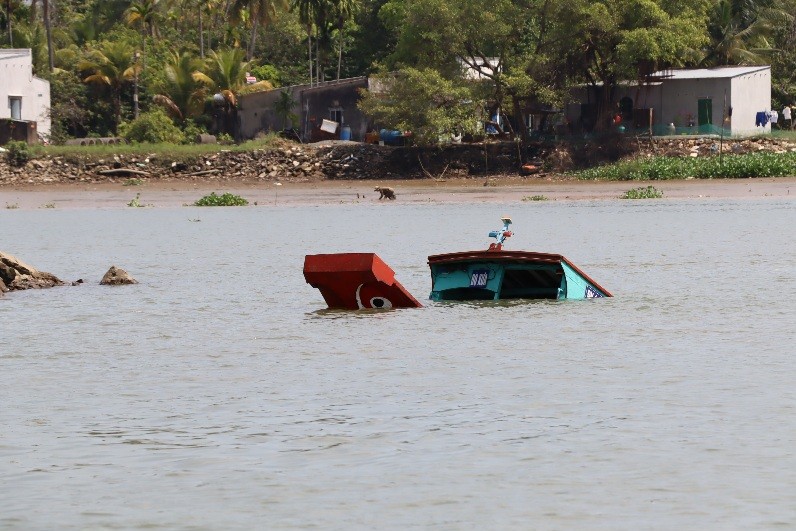 Đã xác định nguyên nhân vụ lật thuyền trên sông Đồng Nai khiến 1 người tử vong