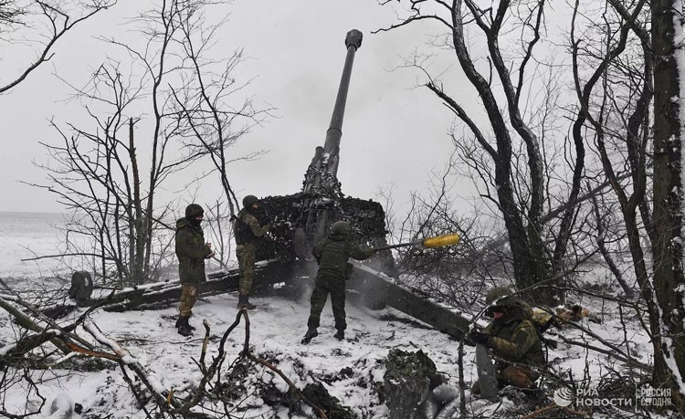 Chiến sự Nga-Ukraine 6/2: Ukraine cảnh báo Nga tấn công vào tháng 2, trừng phạt ngành CN hạt nhân Nga