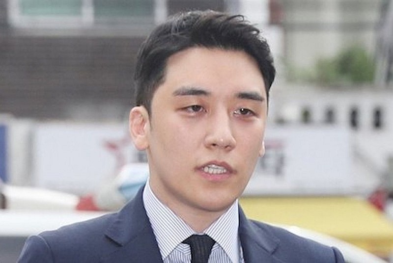 Seungri (Big Bang) mãn hạn tù sau án phạt tù một năm 6 tháng