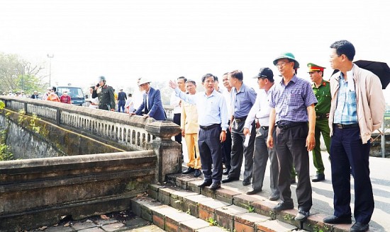 Thừa Thiên Huế: Nghiên cứu phương án xây cầu gỗ làm lối đi riêng tham quan Đại nội Huế