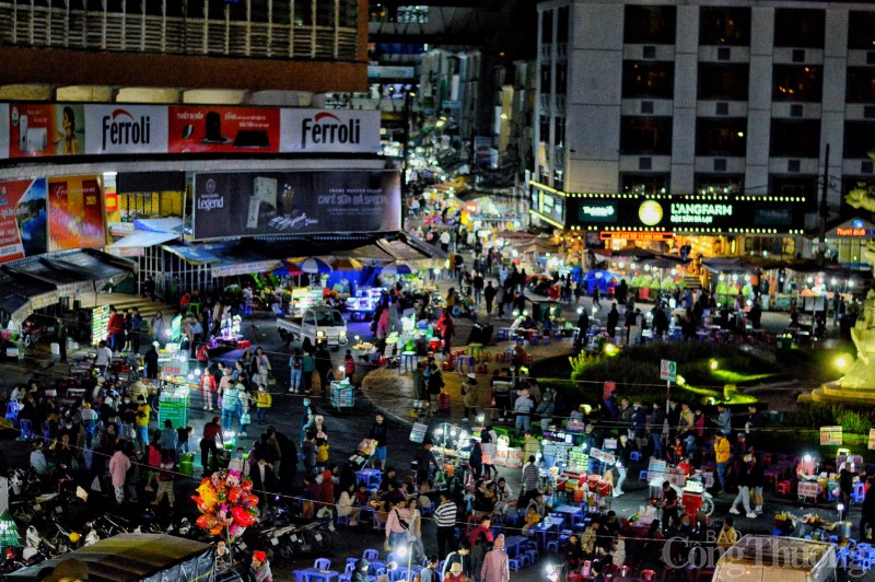 chợ đêm thành phố Đà Lạt