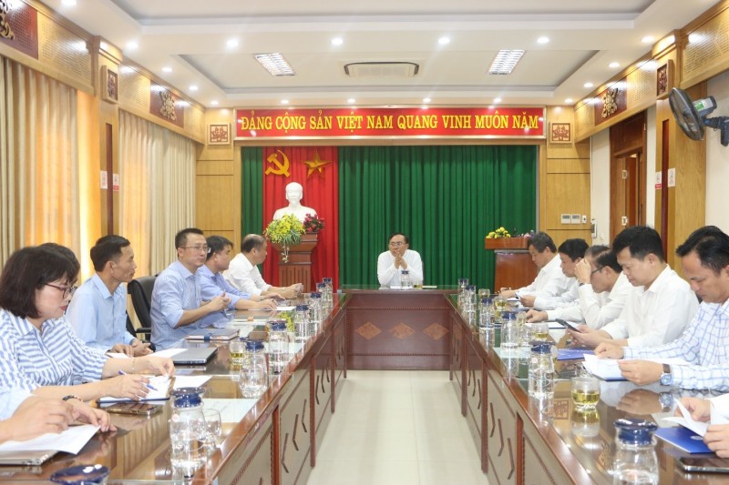 Ông Trần Phú Thái – Chủ tịch HĐQT chủ trì buổi làm việc tại TSHPCo