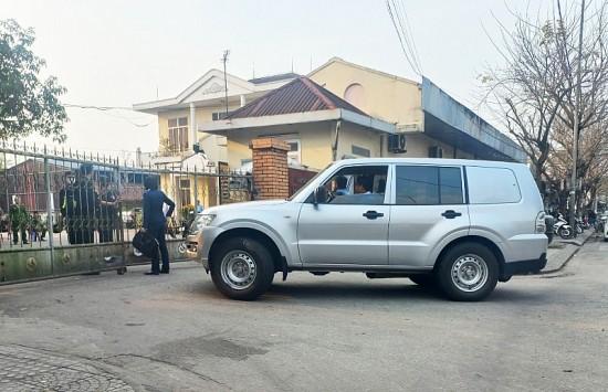 Thừa Thiên Huế: Công an khám xét Trung tâm đăng kiểm xe cơ giới