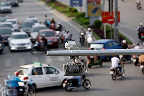 Phát triển hệ thống camera giám sát người vi phạm an toàn giao thông