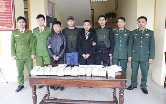 Hà Tĩnh: Phá đường dây ma túy xuyên quốc gia, thu giữ 12kg Ketamine, 5.600 viên hồng phiến