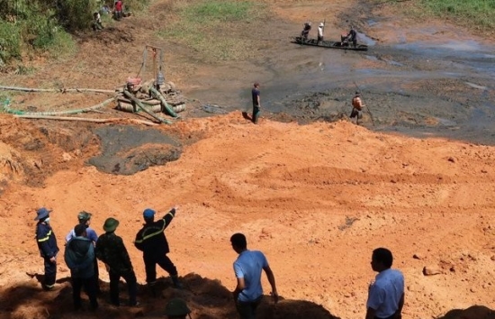 Nguyên nhân vỡ hồ chứa nước ở Kon Tum khiến một người tử vong