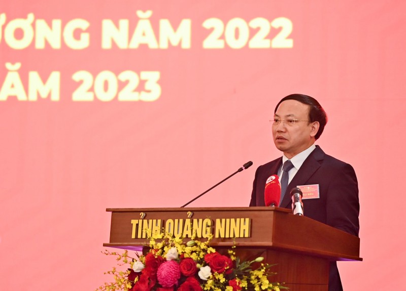 í thư Tỉnh uỷ, Chủ tịch HĐND tỉnh Quảng Ninh Nguyễn Xuân Ký phát biểu chào mừng hội nghị