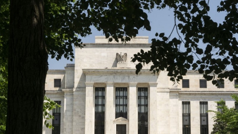 Các ngân hàng trung ương châu Á tăng dự trữ ngoại hối để bảo vệ đồng nội tệ