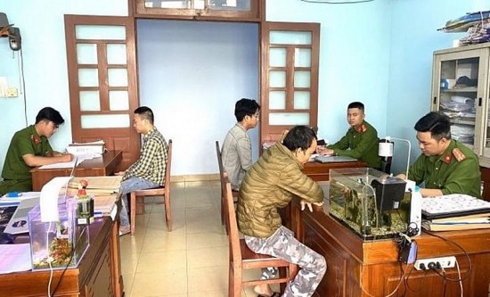 Đà Nẵng: Khởi tố, bắt tạm giam 3 đối tượng đánh nhân viên gác chắn tàu