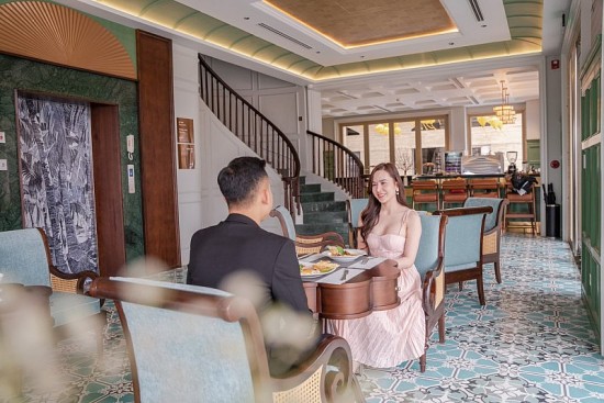 Bên trong khách sạn kiến trúc Indochine độc đáo tại Quảng Bình