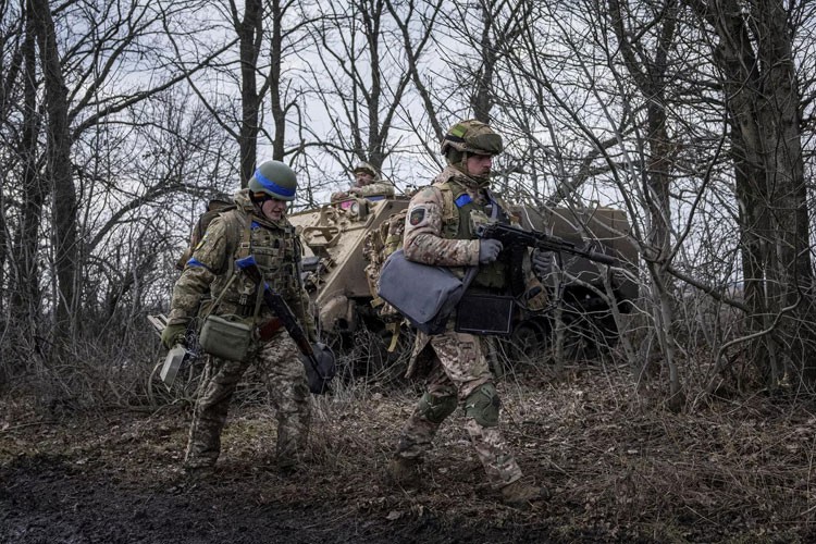Chiến sự Nga-Ukraine 27/2:Nga cảnh báo mở rộng chiến dịch quân sự ở Ukraine, Kiev nêu điều kiện khôi phục hòa bình