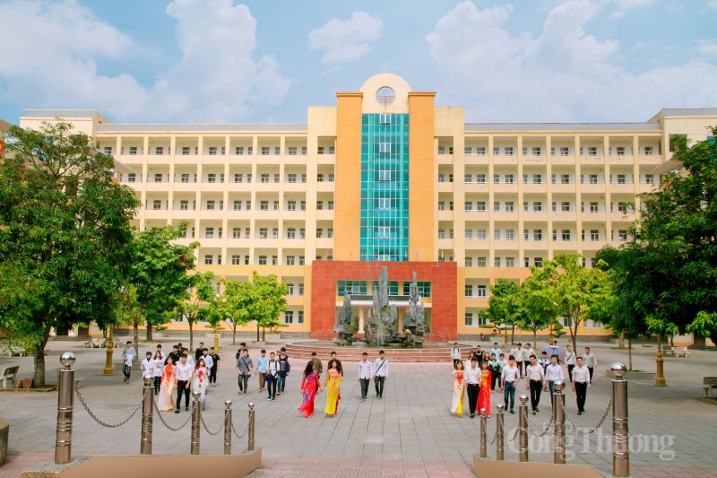Trường Đại học Công nghiệp Việt Trì