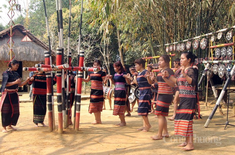 Lễ cúng bến nước: Lan toả thông điệp bảo vệ môi trường của dân tộc Ba Na