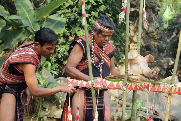 Lễ cúng bến nước: Lan toả thông điệp bảo vệ môi trường của dân tộc Ba Na