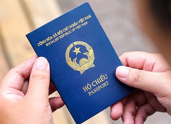 Chính thức cấp hộ chiếu gắn chíp điện tử cho công dân từ 1/3
