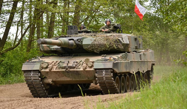 Đã xuất hiện thông tin về xe tăng Leopard-2 đầu tiên của Ukraine bị phía Nga thu giữ. Ảnh: Army Recongition.