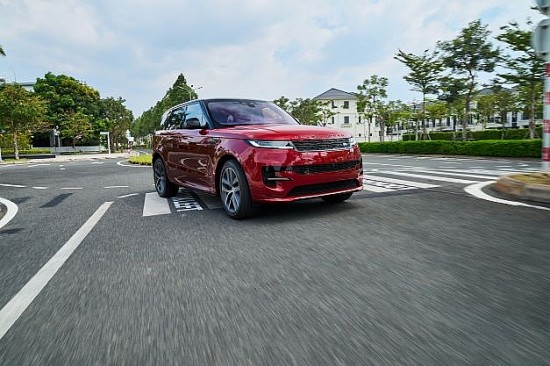 Land Rover Việt Nam giới thiệu mẫu xe Range Rover Sport mới