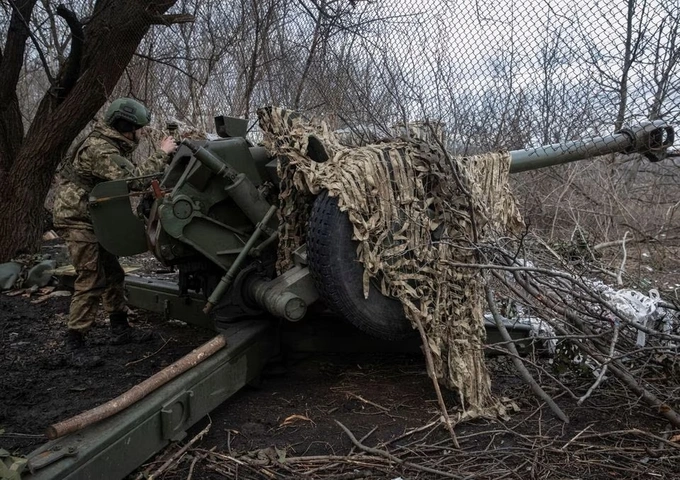 Chiến sự Nga-Ukraine hôm nay (4/3): Bakhmut trước nguy cơ sụp đổ, Ukraine xây dựng gấp tuyến phòng thủ mới