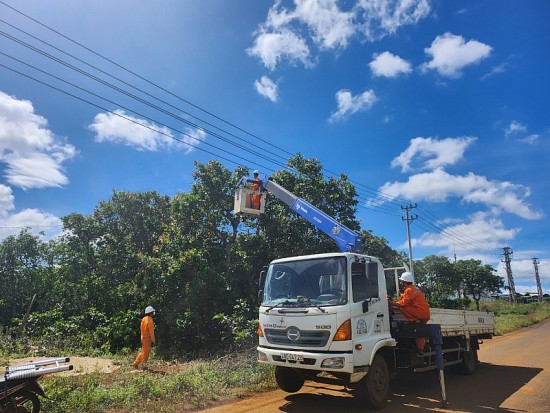 PC Đắk Nông: Đầu tư xây dựng, nâng cấp lưới điện