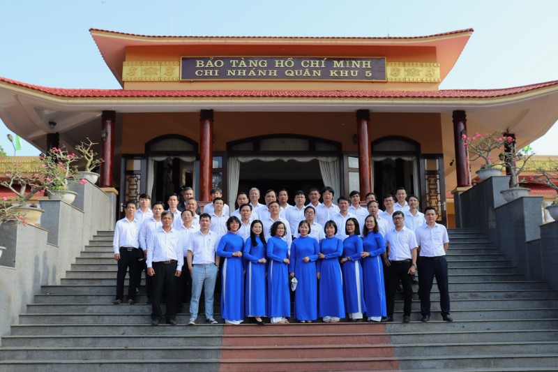 Đảng bộ Công ty Thủy điện Sông Bung tham quan Bảo tàng Hồ Chí Minh chi nhánh Quân khu V