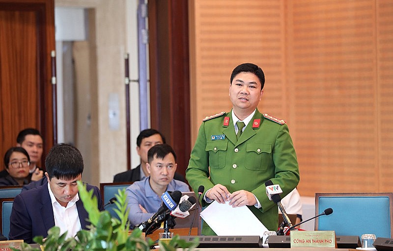 Đại tá, Phó Giám đốc Công an Hà Nội Dương Đức Hải thông tin tại buổi họp báo
