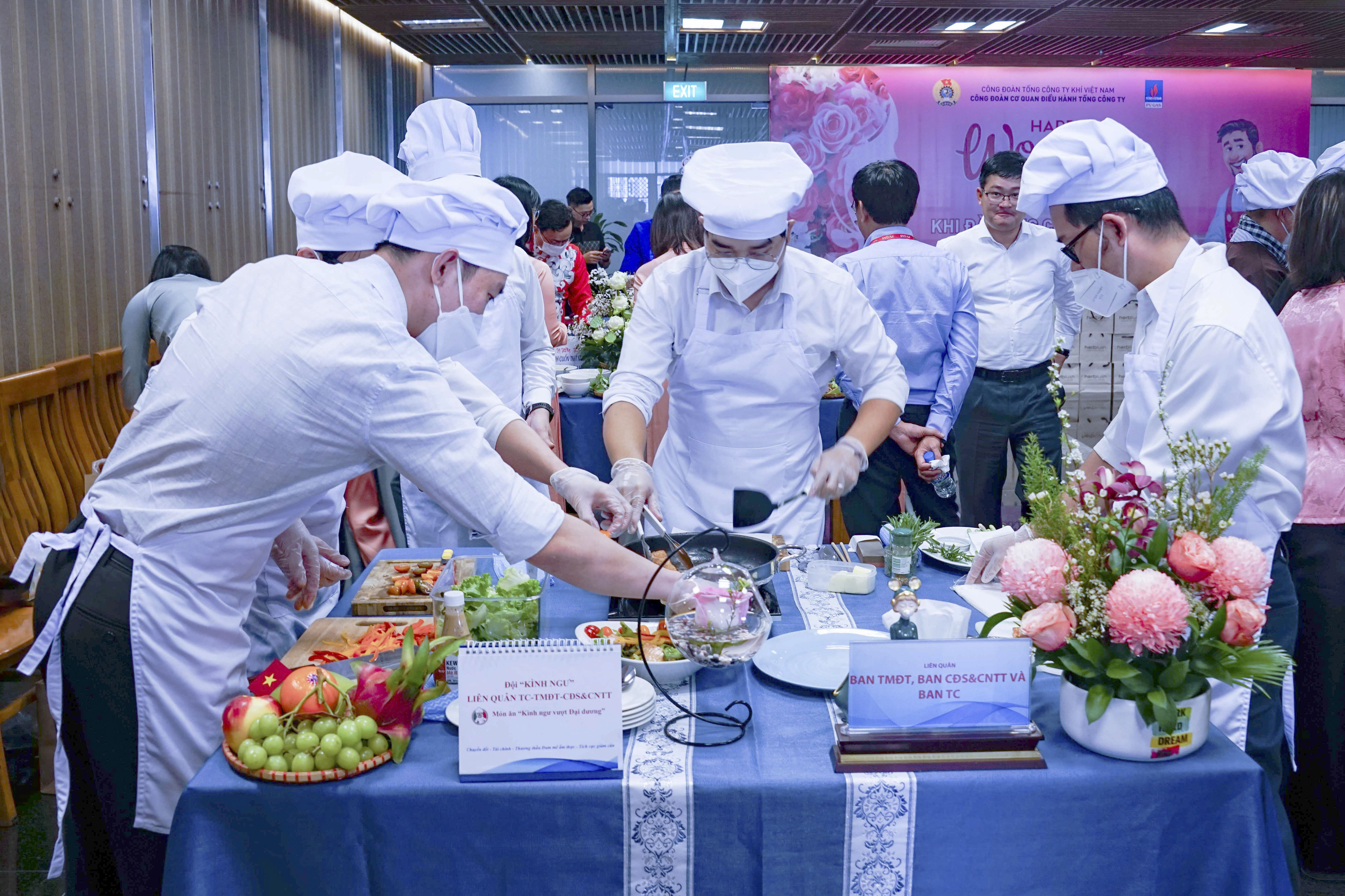 Công đoàn Cơ quan điều hành (CQĐH) PV GAS tổ chức Lễ hội ẩm thực “Khi đàn ông CQĐH vào bếp”