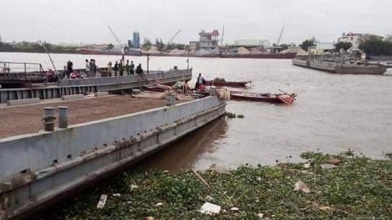 Tàu 3.000 tấn đâm va khiến một người bị mất tích trên sông Ninh Cơ