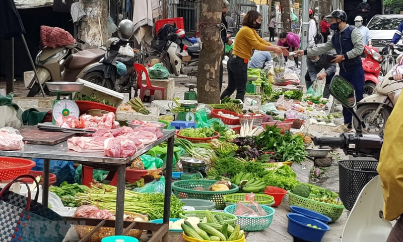 Hà Nội: Gặp khó trong công tác kiểm soát vệ sinh an toàn thực phẩm tại chợ dân sinh