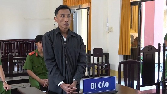 Kiên Giang: Mua súng phòng thân, 1 người đàn ông lãnh 24 tháng tù
