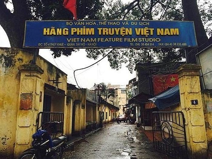 Củng cố, sắp xếp Hãng phim truyện Việt Nam để hoạt động hiệu quả.