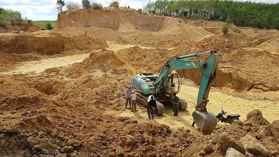 Hà Nội: Sẽ ưu tiên cấp phép khai thác khoáng sản để làm đường Vành đai 4