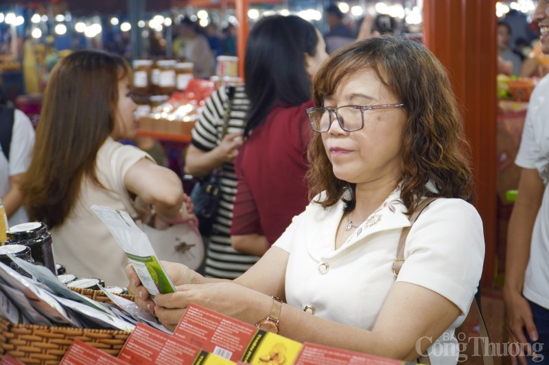 Đà Nẵng trưng bày hơn 250 sản phẩm OCOP, tiêu biểu tại chợ đêm Sơn Trà