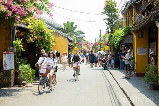 Lùi thời gian thực hiện việc phân luồng lối đi vào phố cổ Hội An